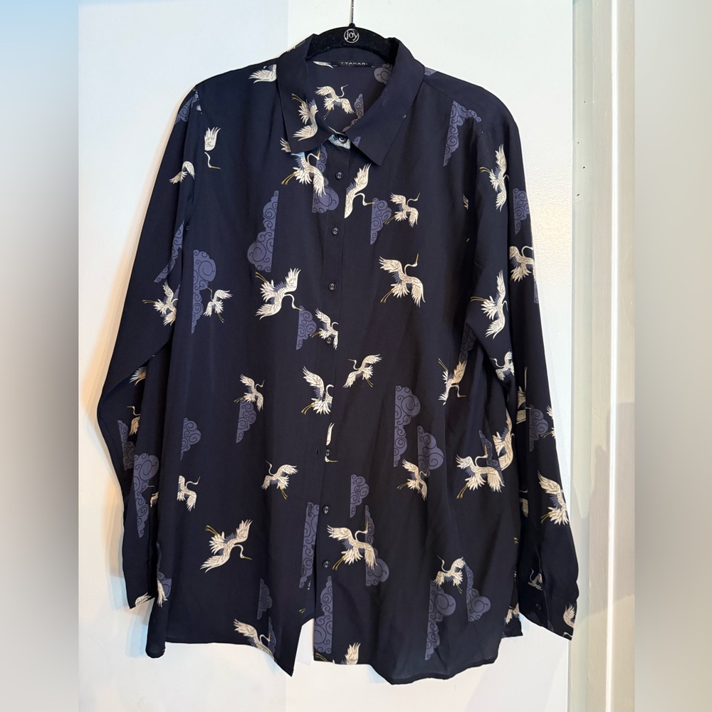 T Tahari Black and White Crane Print Blouse